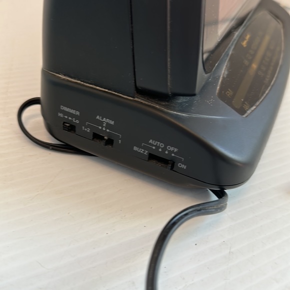 Black Lennox Sound Alarm Clock AM FM Radio CR-773 Digital w/ Large Display - Picture 8 of 8